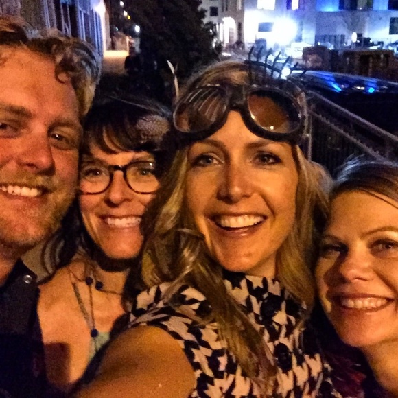 Meet your Posher, Melyssa - Picture 2 of 4